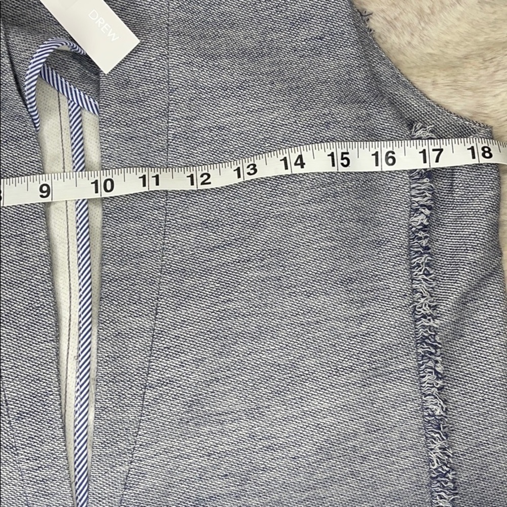 DREW•VEST - Picture 4 of 11